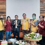 Beri Ucapan Selamat HUT ke-48, Pengurus PAS dan Lions Club Kunjungi Kediaman Dirut Harian Fajar