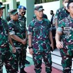 Panglima TNI Meninjau Perumahan Prajurit Korem 142/Tatag Didampingi Pangdam Hasanuddin